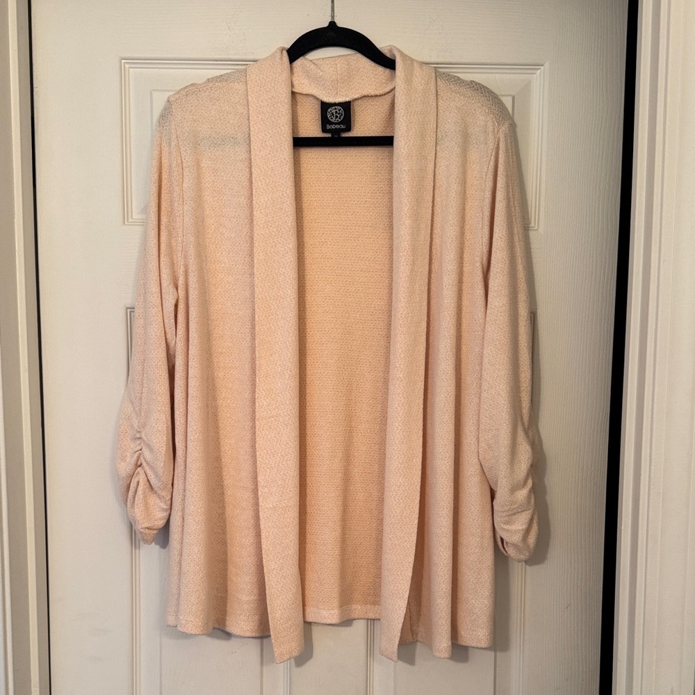 Bobeau Light Peach Cardigan Sweater with ruched sleeves Size 1X